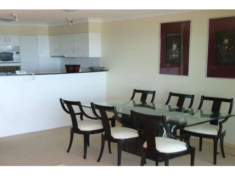 6/98 Prince Edward Parade, Redcliffe QLD 4020