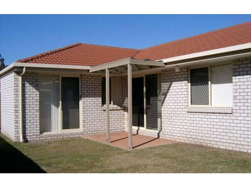 102 Watarrka Drive, Parkinson QLD 4115