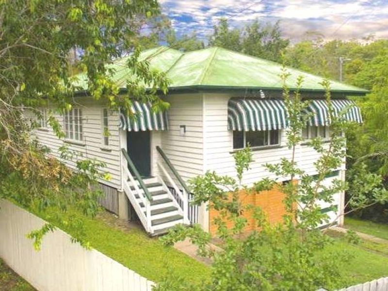 3 Cecil Road, Bardon QLD 4065