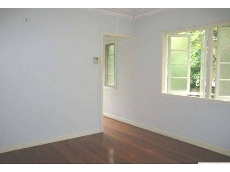 3 Cecil Road, Bardon QLD 4065