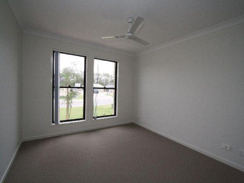 16 Newhaven Street, Marsden QLD 4132