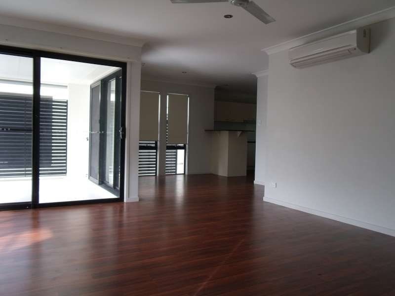 3/35 Harley Street, Labrador QLD 4215