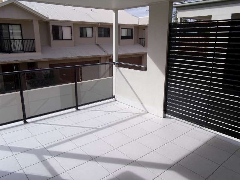 3/35 Harley Street, Labrador QLD 4215