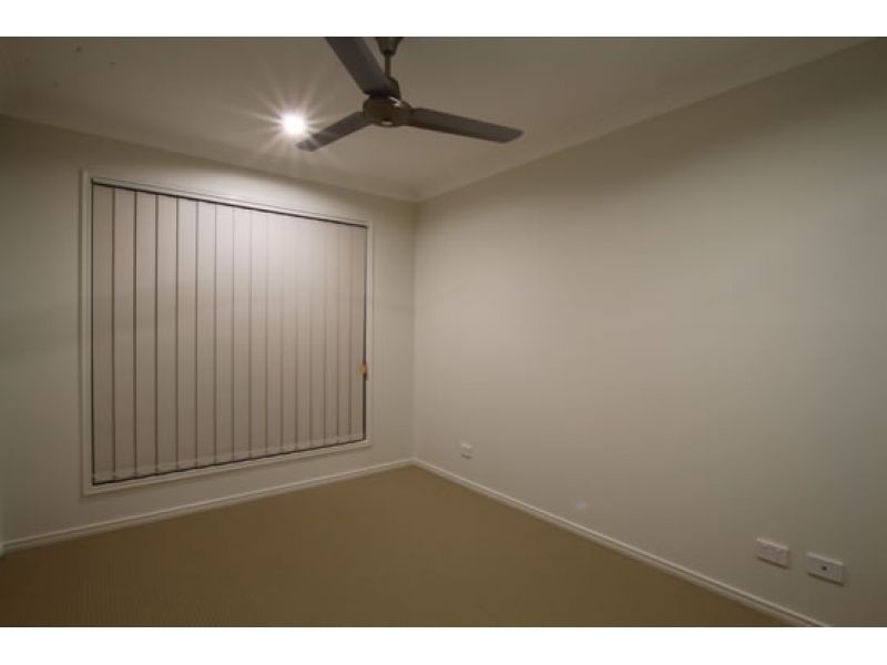 2/4 Morris Court, Warner QLD 4500