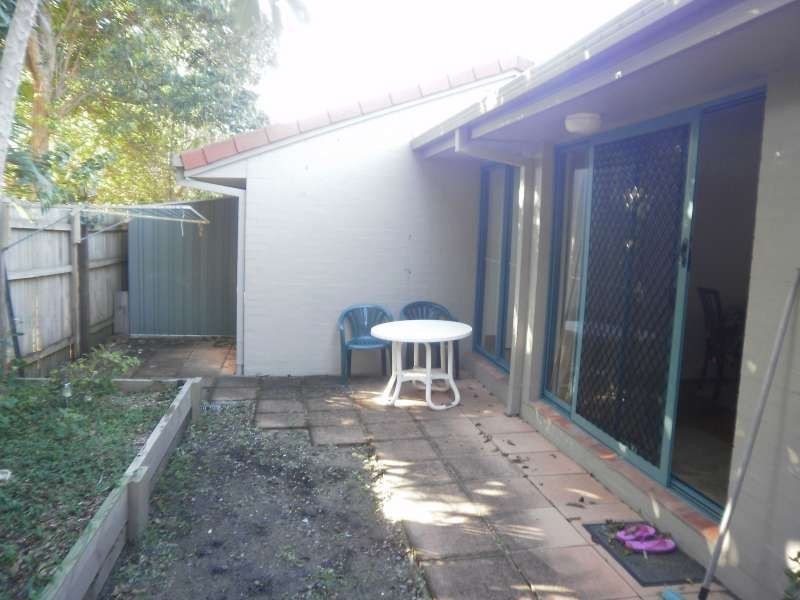 2/51 Minnie Street, Southport QLD 4215