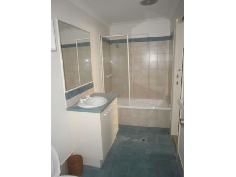 2/51 Minnie Street, Southport QLD 4215