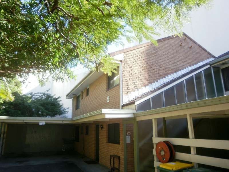 8/28a Marine Parade, Southport QLD 4215