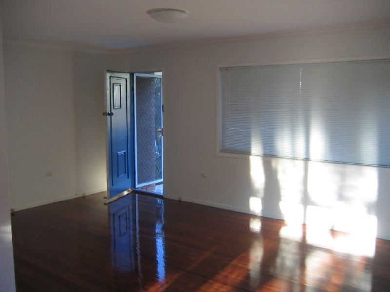 7 Sibyl Street, Southport QLD 4215