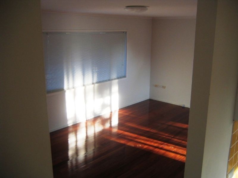 7 Sibyl Street, Southport QLD 4215