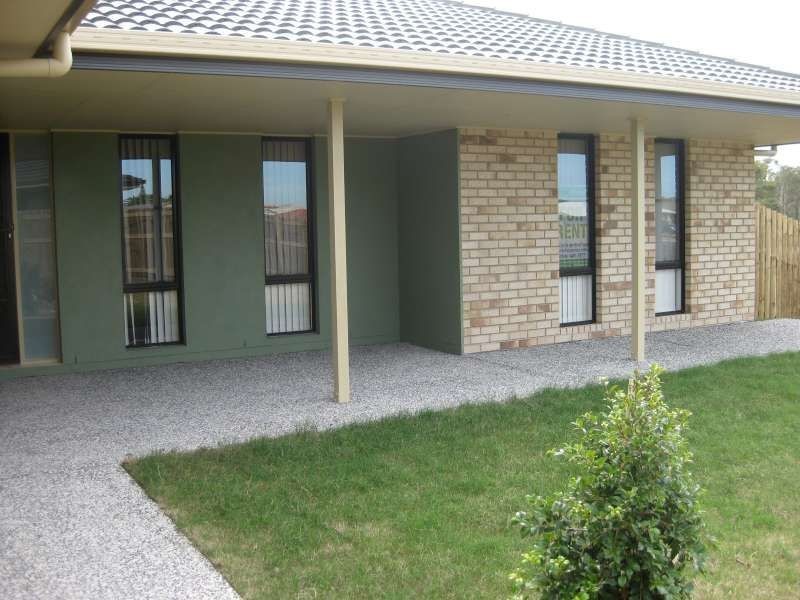 4 Bangalow Street, Morayfield QLD 4506
