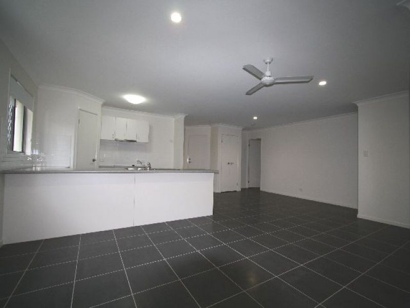 19 Dillon Avenue, Augustine Heights QLD 4300