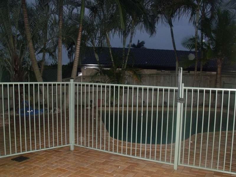 17 Kensington Street, Robina QLD 4226