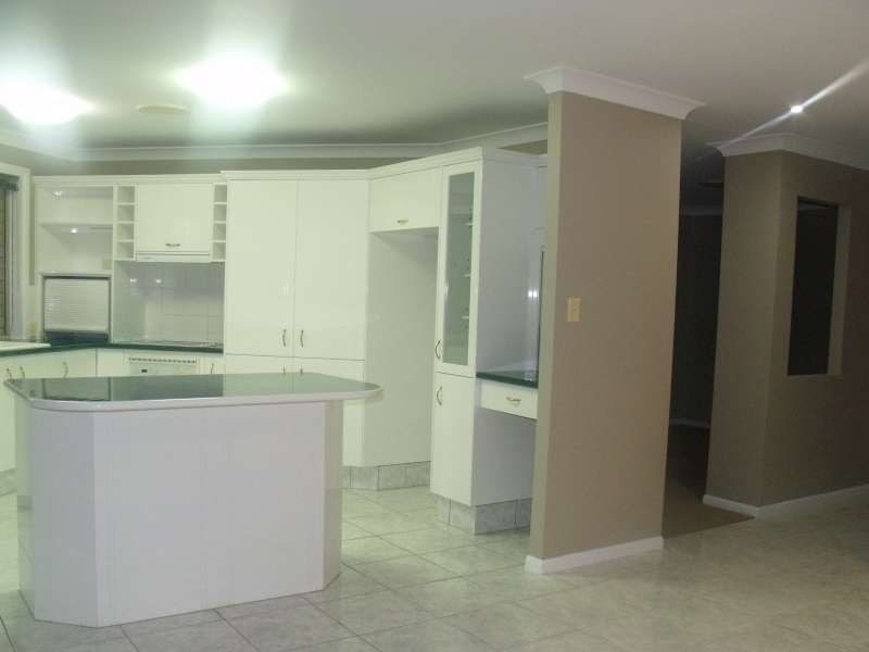 17 Kensington Street, Robina QLD 4226