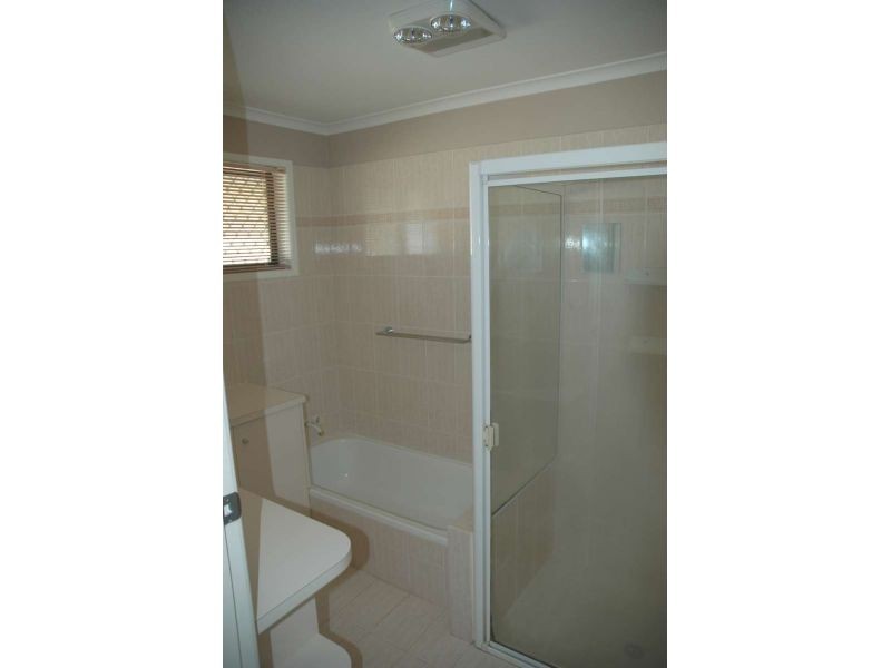 49 Oceanic Drive, Mermaid Waters QLD 4218