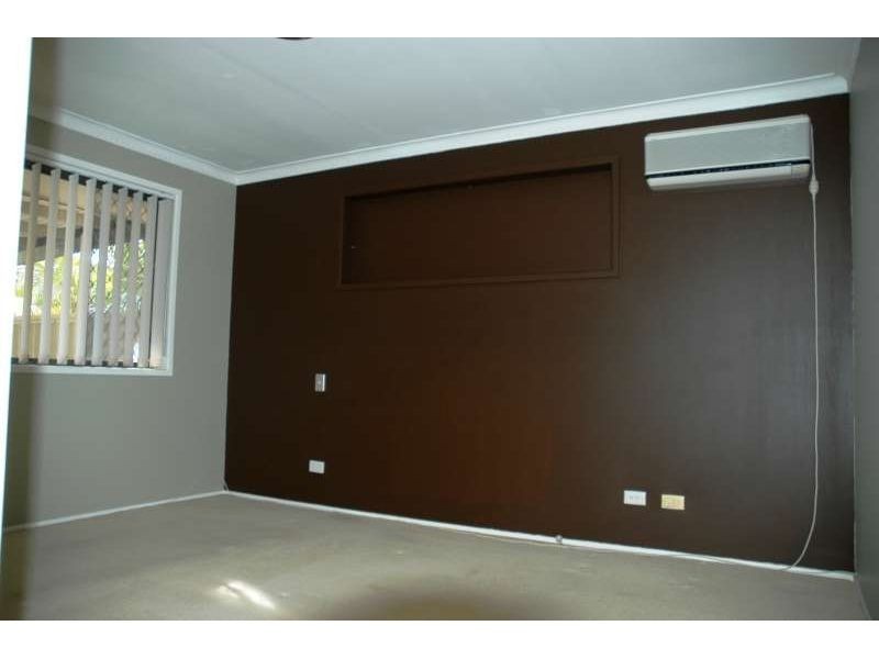 49 Oceanic Drive, Mermaid Waters QLD 4218