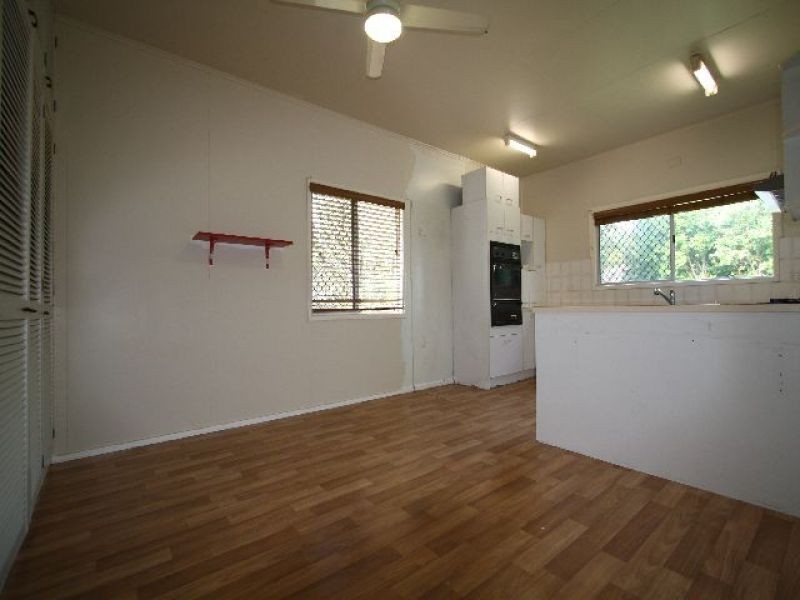 35 Middle Street, Coopers Plains QLD 4108