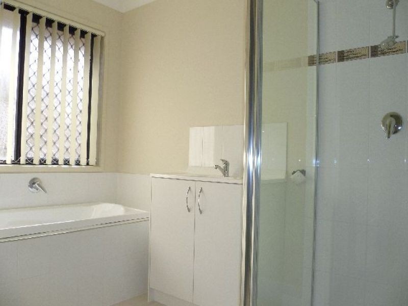 14 Newhaven Street, Marsden QLD 4132