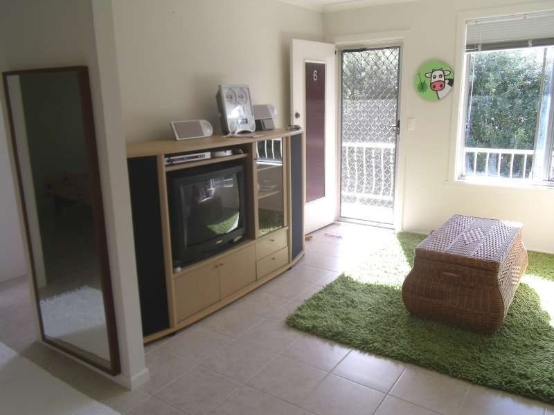 6/31 Frank Street, Labrador QLD 4215