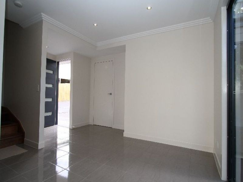 2/37 Orana Street, Carina QLD 4152