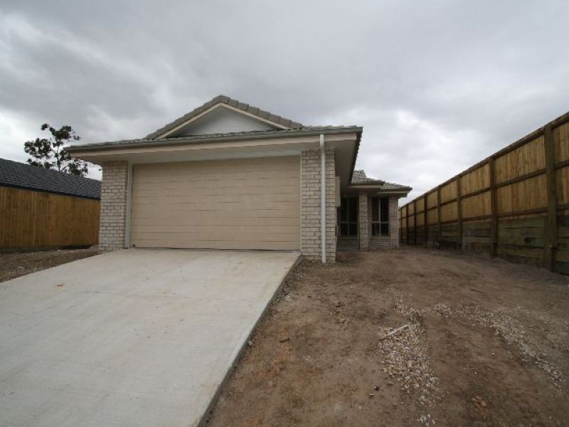 4 Newhaven Street, Marsden QLD 4132