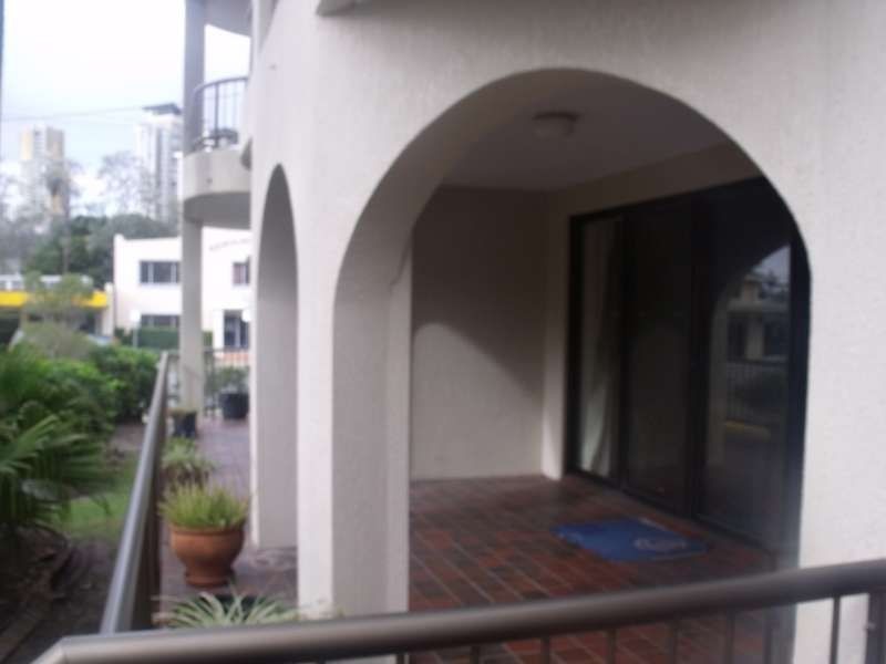 1/9 Railway Street, Southport QLD 4215