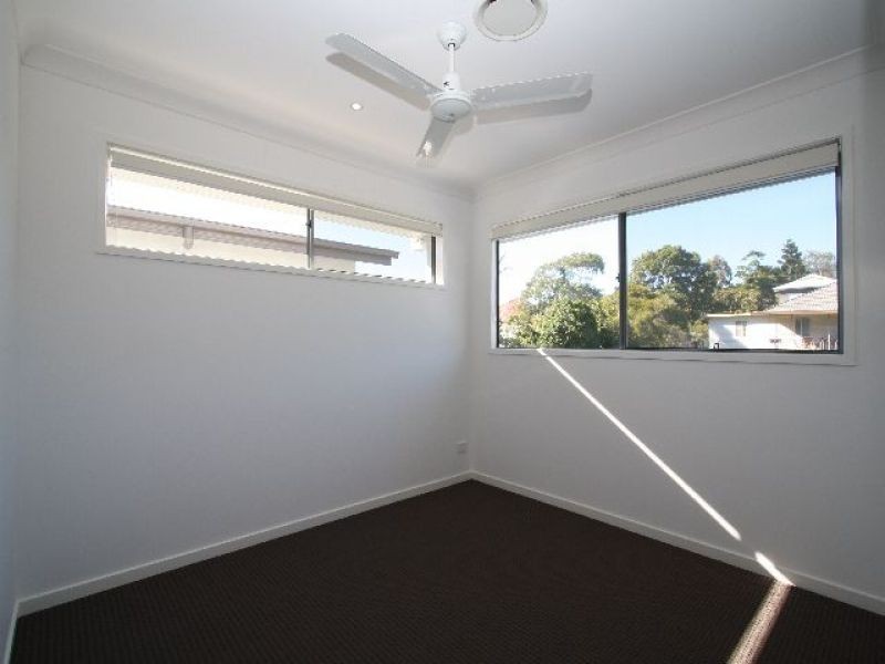 12 Wassell Street, Wynnum QLD 4178