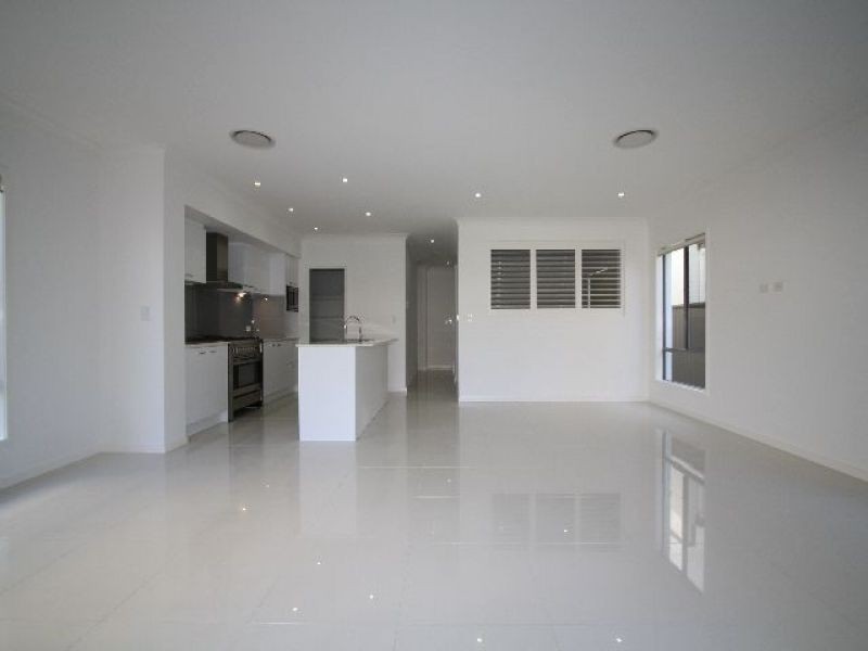 12 Wassell Street, Wynnum QLD 4178