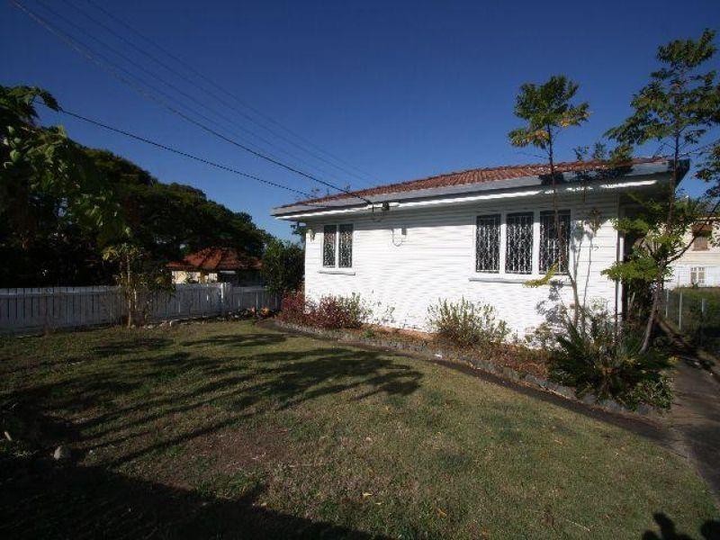 15 Gilmore Street, Tarragindi QLD 4121