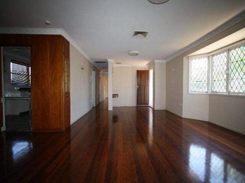 15 Gilmore Street, Tarragindi QLD 4121