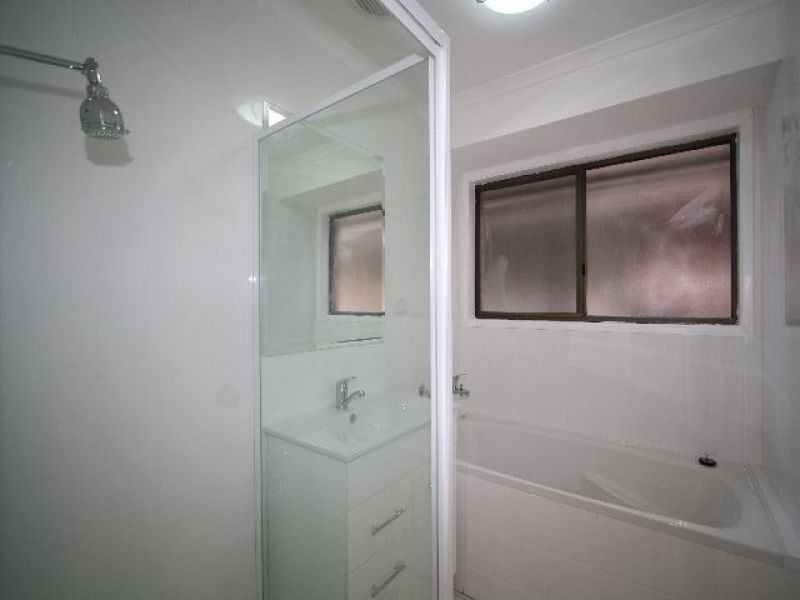 9 Lovell Court, Sinnamon Park QLD 4073