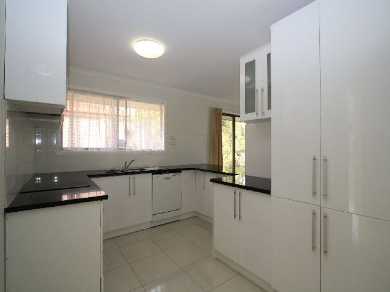 9 Lovell Court, Sinnamon Park QLD 4073