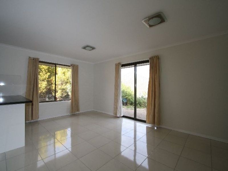 9 Lovell Court, Sinnamon Park QLD 4073