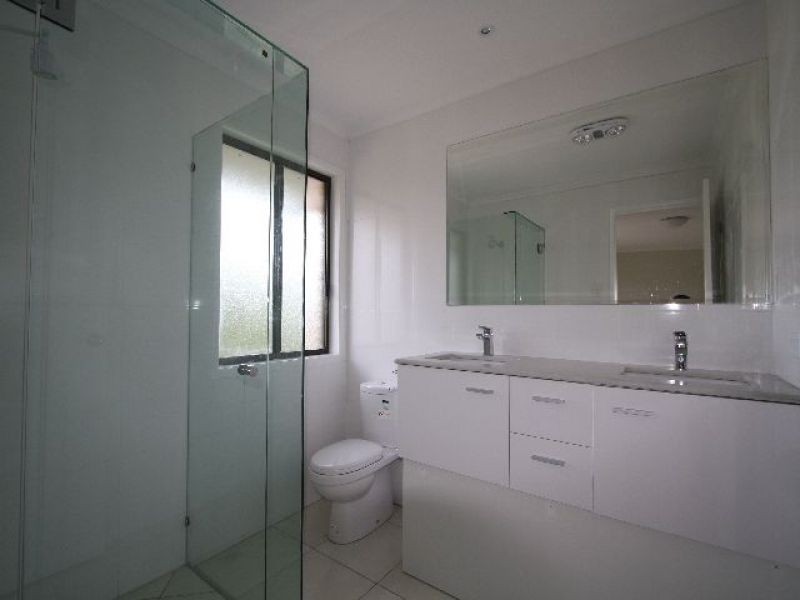 9 Lovell Court, Sinnamon Park QLD 4073