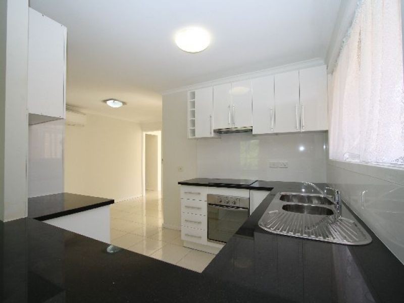 9 Lovell Court, Sinnamon Park QLD 4073