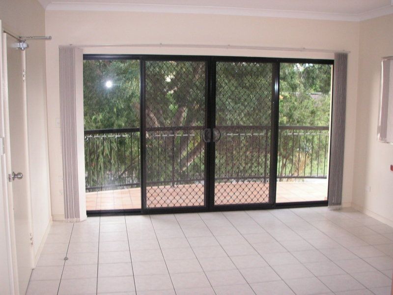 6/2-4 Henry Street, Redcliffe QLD 4020