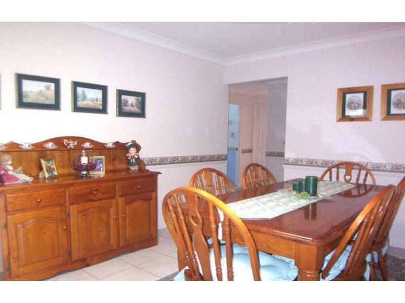 37 Poinciana Boulevard, Broadbeach Waters QLD 4218