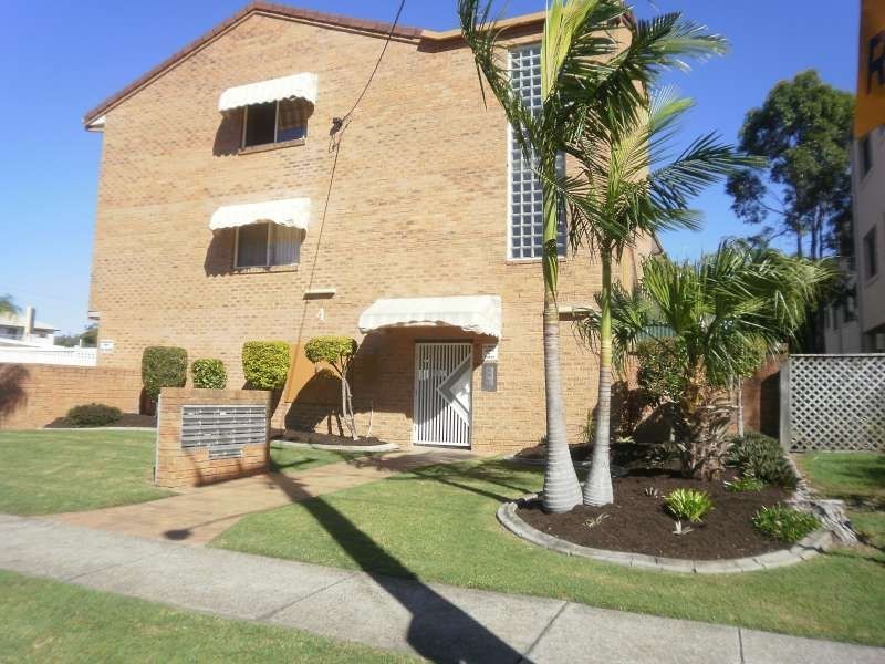 11/4 Brighton Street, Biggera Waters QLD 4216