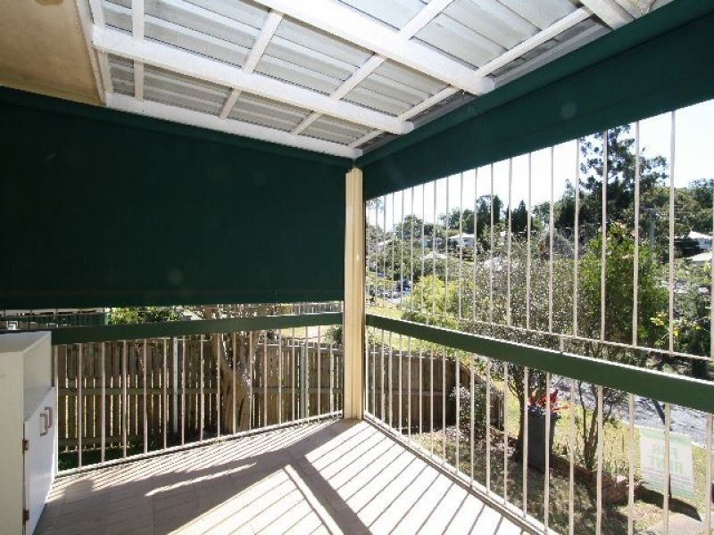 11 Sapphire Street, Holland Park QLD 4121