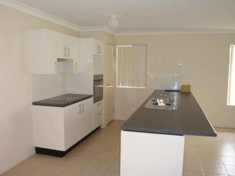 5 Burns Parade, Kallangur QLD 4503