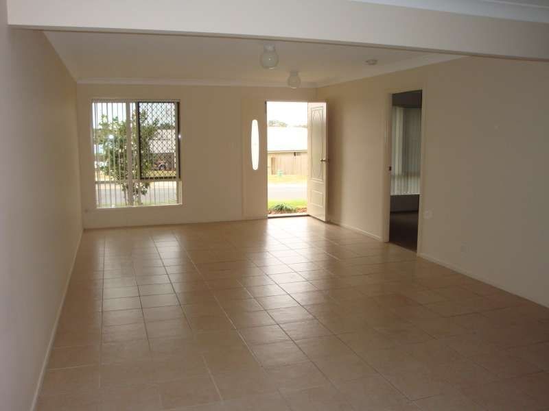 5 Burns Parade, Kallangur QLD 4503