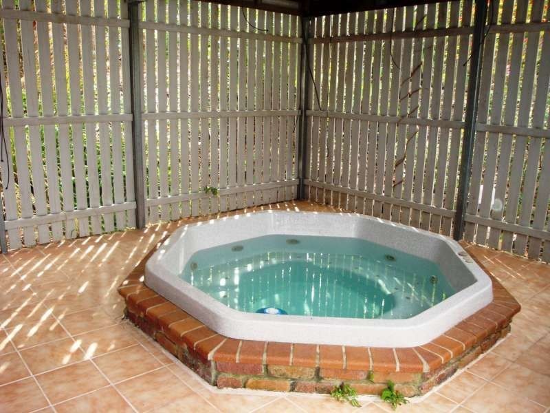 13 Glenross Place, Narangba QLD 4504