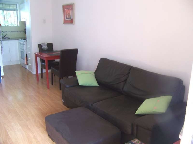 2/43 Adamson Street, Wooloowin QLD 4030