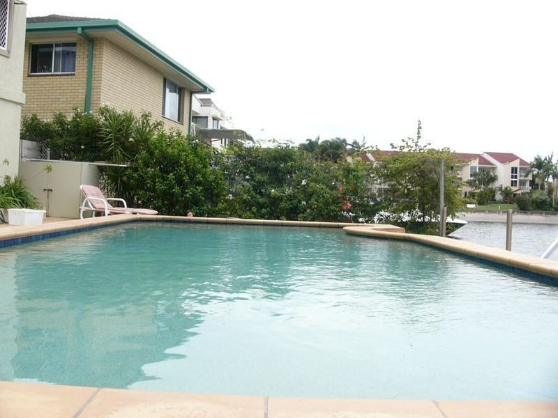 5/79 Bayview Street, Runaway Bay QLD 4216