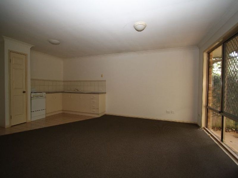 7 Clarence Place, Forest Lake QLD 4078
