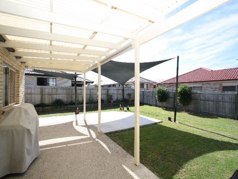 18 Amity Drive, Rothwell QLD 4022