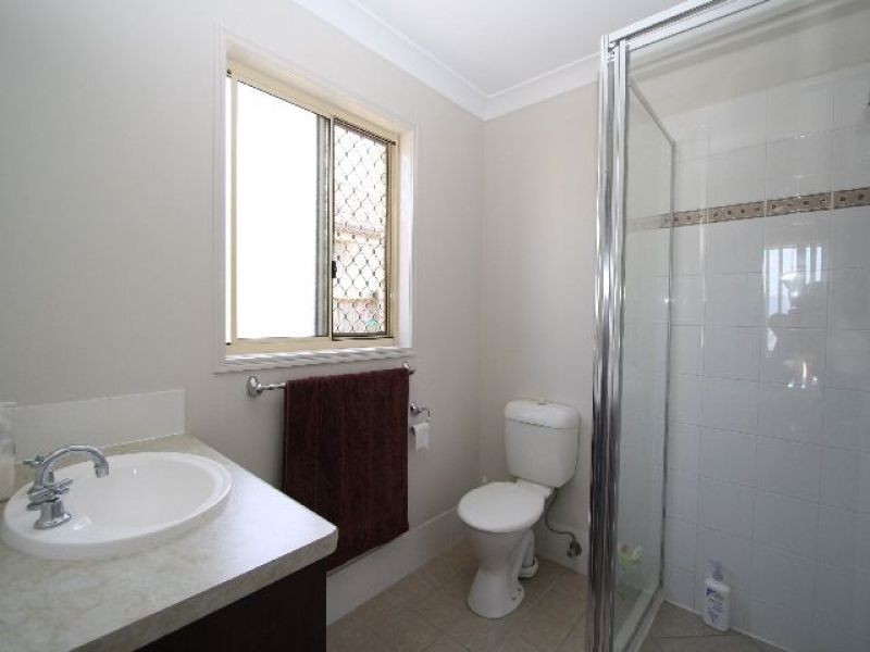 18 Amity Drive, Rothwell QLD 4022