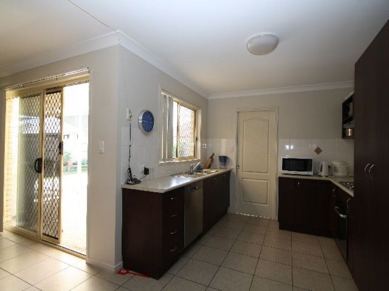 18 Amity Drive, Rothwell QLD 4022