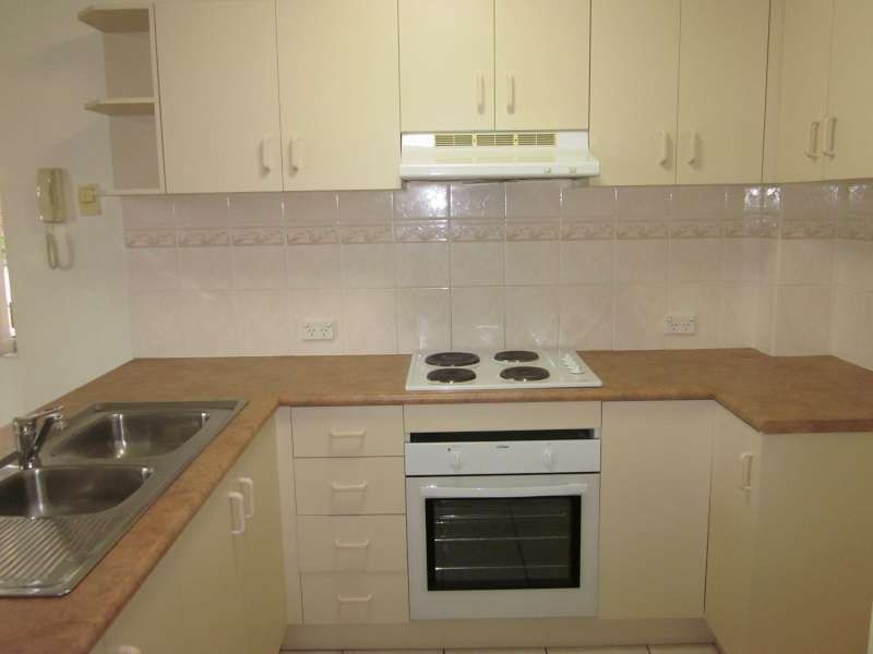 14/143 Frank Street, Labrador QLD 4215