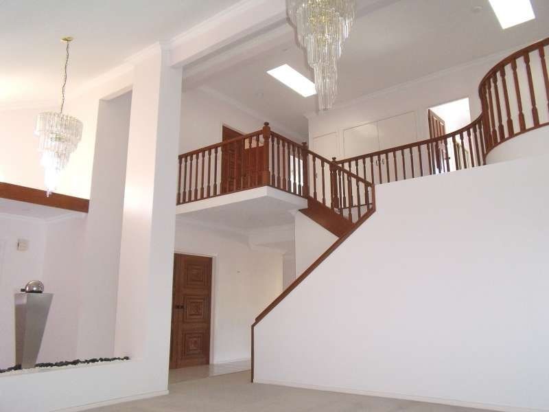 24 Marco Polo Place, Hollywell QLD 4216