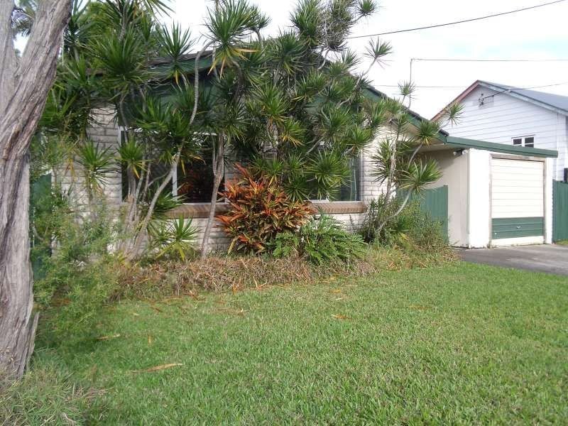 22 Neville Avenue, Southport QLD 4215